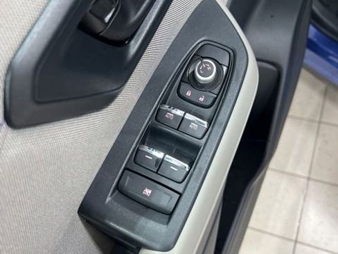 Certified 2025 Subaru Forester Premium image 17