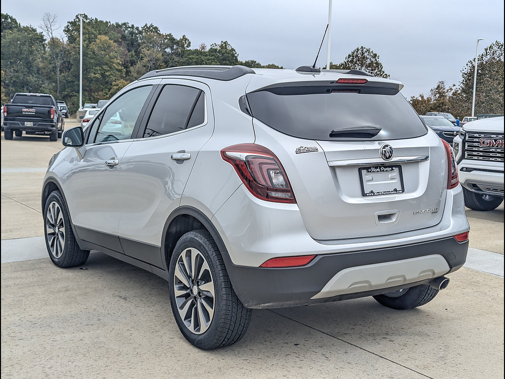Used 2022 Buick Encore Preferred AWD/4WD image 8