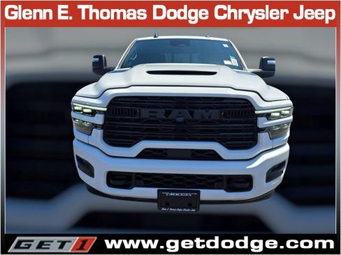 New 2026 RAM 2500 Laramie AWD/4WD image 2