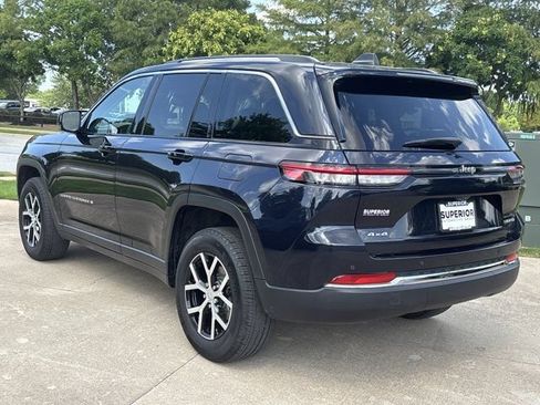 Used 2024 Jeep Grand Cherokee Limited AWD/4WD image 10