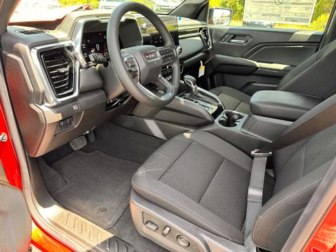 Used 2025 GMC Canyon Elevation w/ Convenience Package RWD image 10