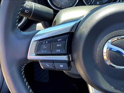 Used 2021 MAZDA MX-5 Miata Grand Touring RWD image 19