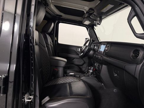 Used 2021 Jeep Wrangler Unlimited Sahara AWD/4WD image 29