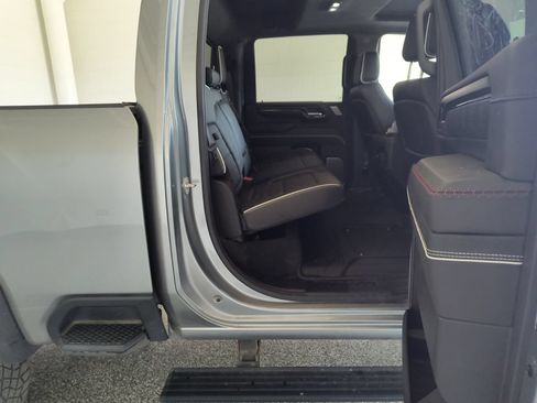 Used 2024 GMC Sierra 2500 AT4X AWD/4WD image 27
