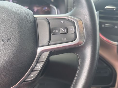 Used 2024 RAM 3500 Laramie AWD/4WD image 12