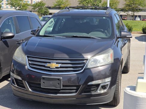 Used 2014 Chevrolet Traverse LT w/ All-Star Edition FWD image 4