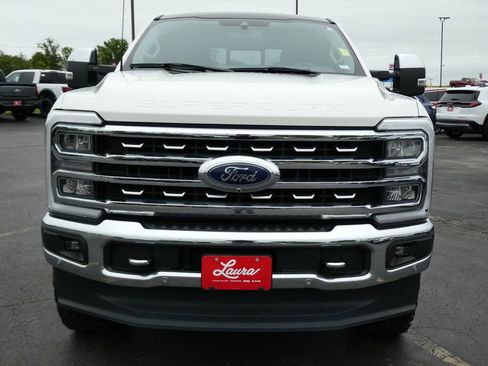 Used 2023 Ford F250 Lariat w/ Lariat Ultimate Package AWD/4WD image 11