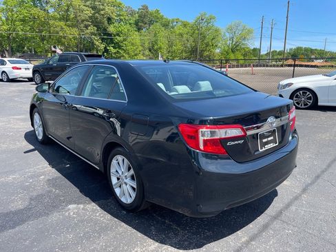 Used 2014 Toyota Camry XLE FWD image 4