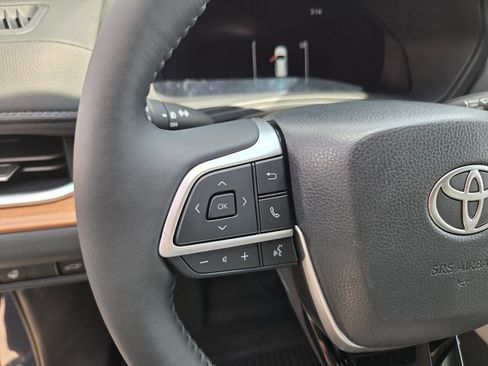 New 2026 Toyota Grand Highlander FWD image 23