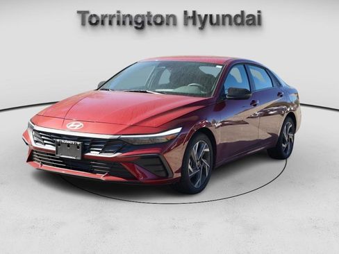 New 2025 Hyundai Elantra Sport image 3