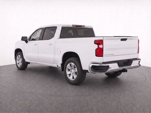 Used 2025 Chevrolet Silverado 1500 LT RWD image 7