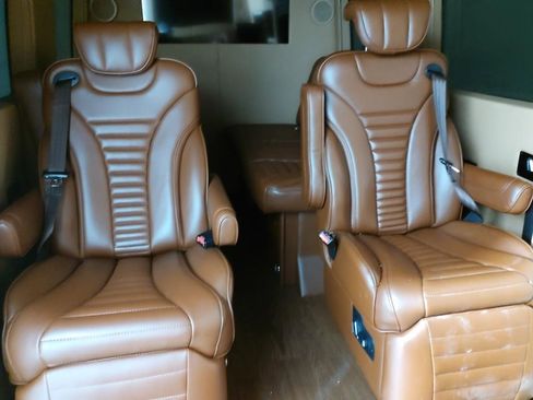 Used 2022 Mercedes-Benz Sprinter 2500 image 8