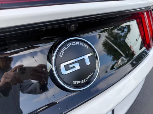 Used 2017 Ford Mustang GT Premium RWD image 29