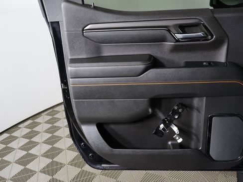 Used 2023 GMC Sierra 1500 AT4 w/ Technology Package image 27