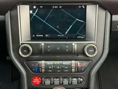 Used 2016 Ford Mustang Shelby GT350 w/ Technology Package image 18