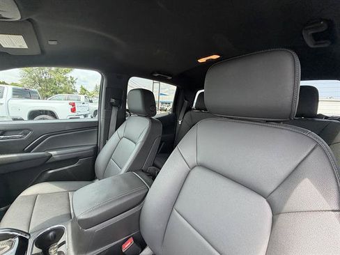 Used 2024 GMC Canyon Elevation w/ Convenience Package AWD/4WD image 28