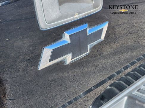 Used 2019 Chevrolet Colorado ZR2 image 11