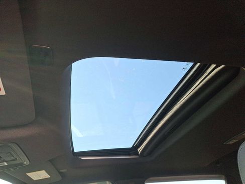 Used 2020 Chevrolet Silverado 2500 High Country w/ Z71 Off-Road Package image 14