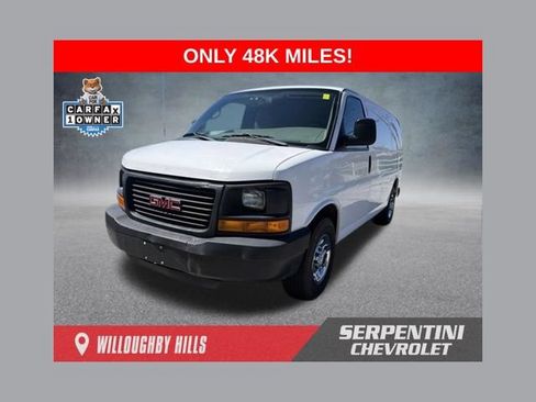 Used 2015 GMC Savana 3500 RWD image 1