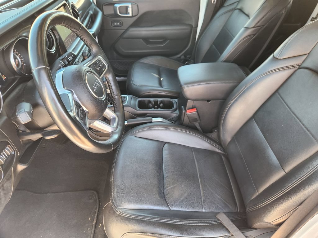 Used 2021 Jeep Wrangler Unlimited Sahara AWD/4WD image 13
