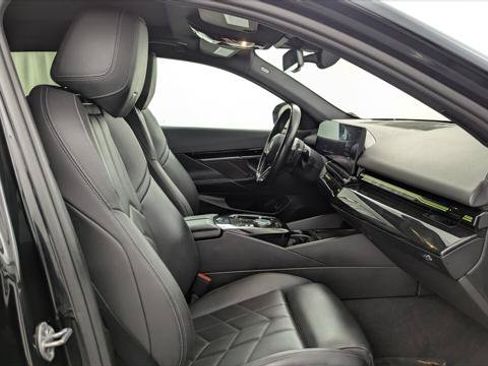 Used 2024 BMW 530i w/ M Sport Package RWD image 21