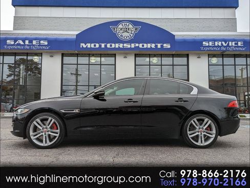Used 2017 Jaguar XE Premium image 1