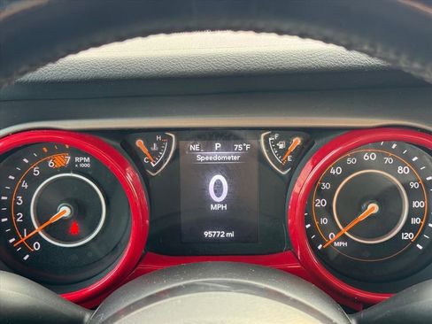 Used 2018 Jeep Wrangler Unlimited Sport S AWD/4WD image 18