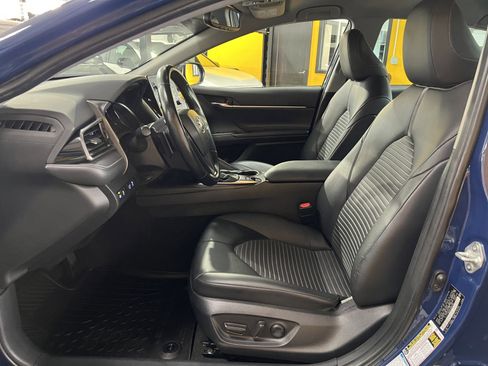 Used 2023 Toyota Camry SE image 14