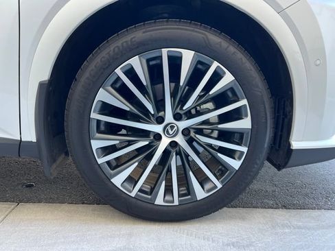Used 2025 Lexus RX 350 w/ Convenience Package AWD/4WD image 14