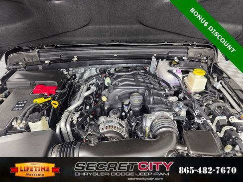 New 2025 Jeep Gladiator Sport image 32