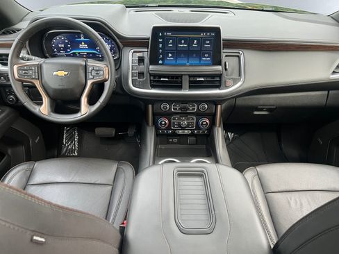 Used 2024 Chevrolet Tahoe High Country AWD/4WD image 9