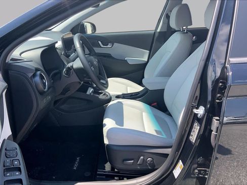 Used 2023 Hyundai Kona Limited FWD image 8