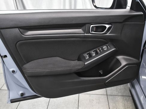 Used 2022 Honda Civic Sport image 9