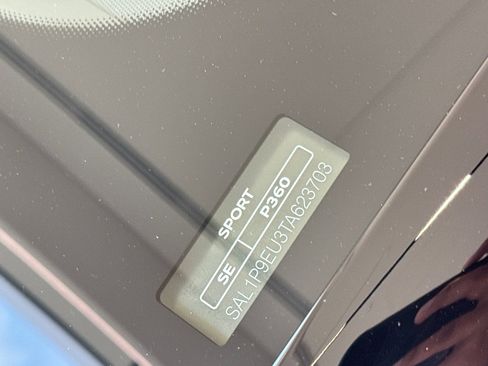 New 2026 Land Rover Range Rover Sport SE AWD/4WD image 32
