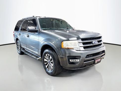 Used 2016 Ford Expedition XLT RWD image 5