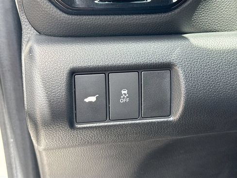 Used 2025 Honda Pilot EX-L image 10