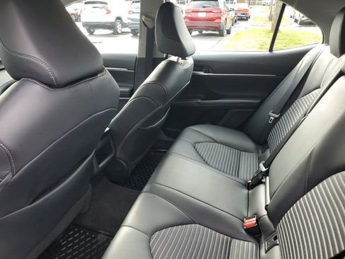 Used 2024 Toyota Camry SE image 8