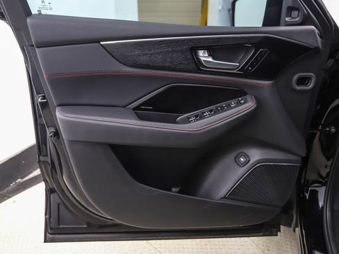 Used 2025 Acura MDX Type S image 9