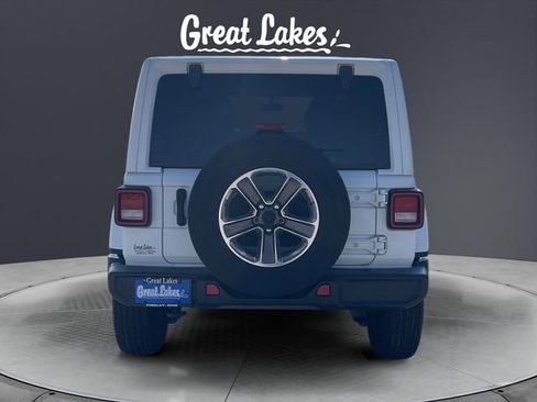 Used 2022 Jeep Wrangler Unlimited Sahara image 4