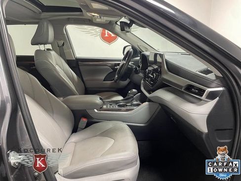 Used 2023 Toyota Highlander Limited AWD/4WD image 24