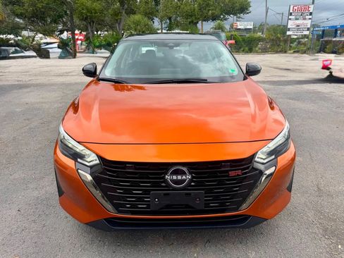 Used 2025 Nissan Sentra SR FWD image 8