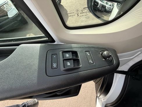 Used 2021 RAM ProMaster 2500 FWD image 25