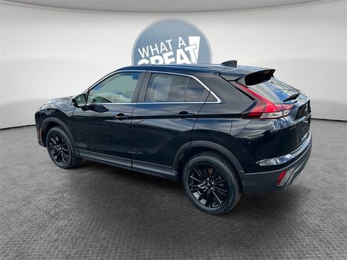 Used 2023 Mitsubishi Eclipse Cross LE image 6