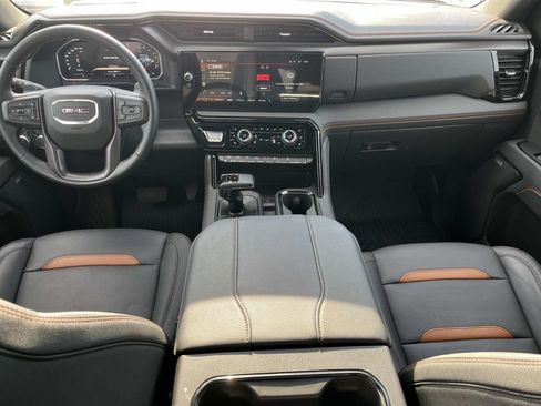 Used 2026 GMC Sierra 1500 AT4 w/ AT4 Premium Package AWD/4WD image 9