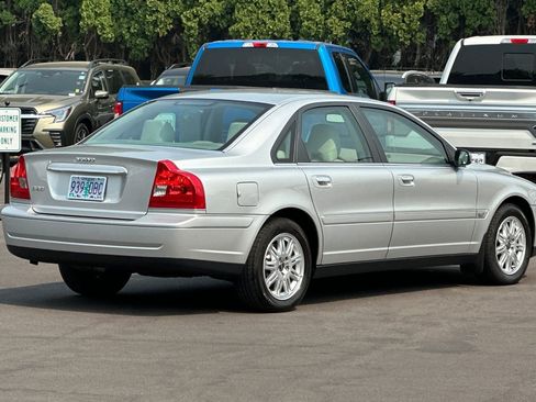 Used 2005 Volvo S80 2.5T FWD image 4