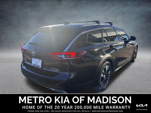 Used 2018 Buick Regal Preferred w/ Sights and Sounds Package image 6