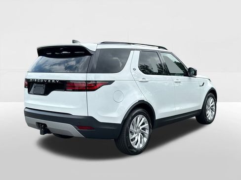 New 2025 Land Rover Discovery S image 4