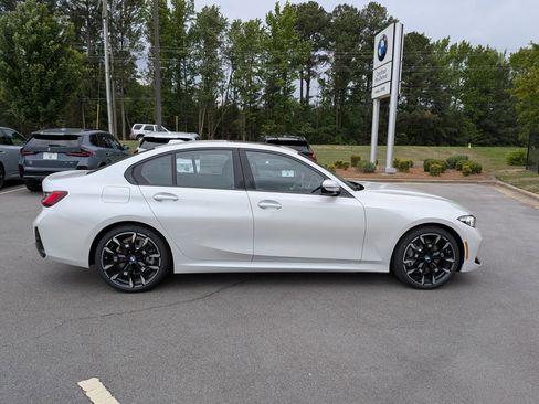 New 2026 BMW 330i Sedan w/ M Sport Package RWD image 2