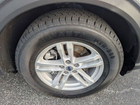 Used 2024 Ford Explorer XLT w/ Equipment Group 202A image 11