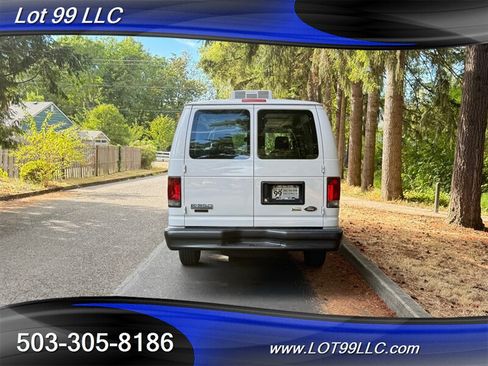 Used 2009 Ford E-350 and Econoline 350 Extended Super Duty RWD image 11